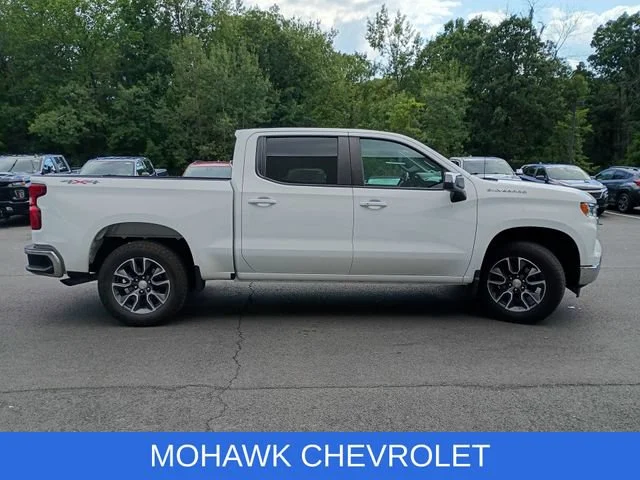Used 2023 SUMMIT WHITE Chevrolet LT image 5