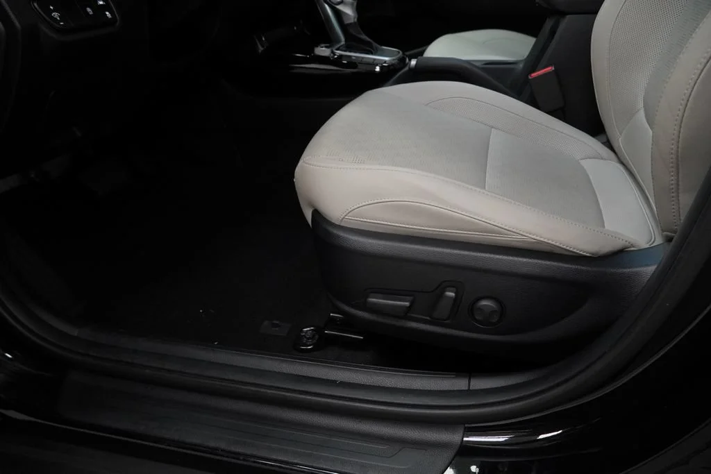 Used 2023 Black Kia EX image 25