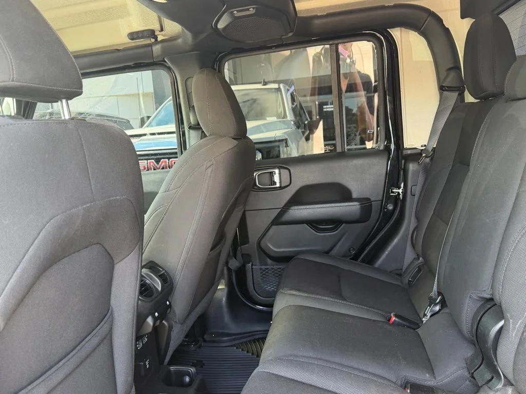 Used 2023 Black Clearcoat Jeep Overland image 11