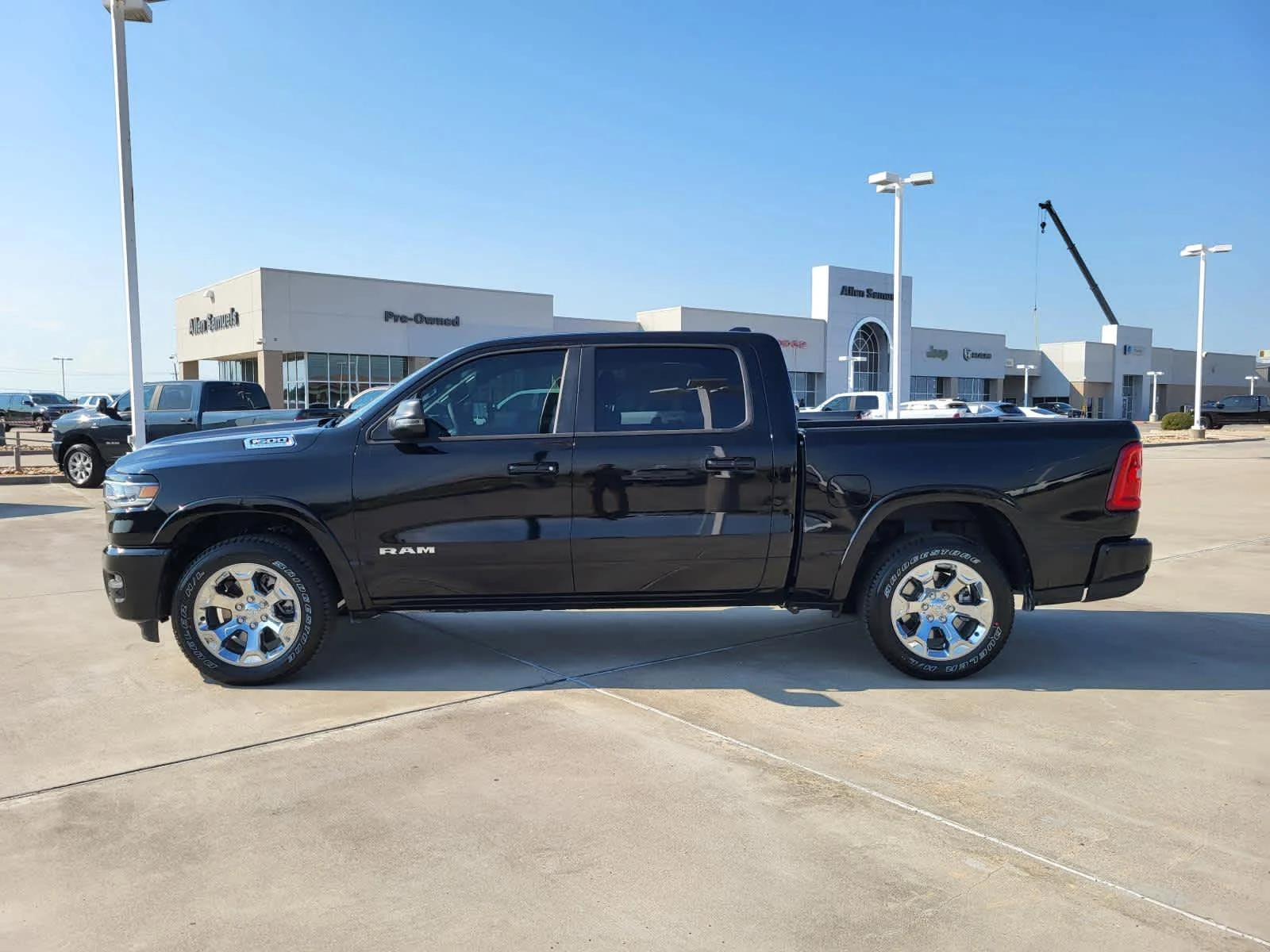 New 2026 Diamond Black Crystal Pearl-Coat Exterior Paint RAM Lone Star image 2