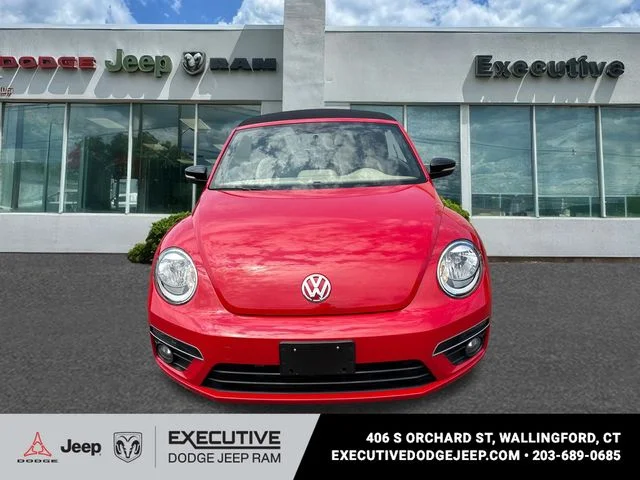 Used 2014 Red Volkswagen 2.0T R-Line image 5