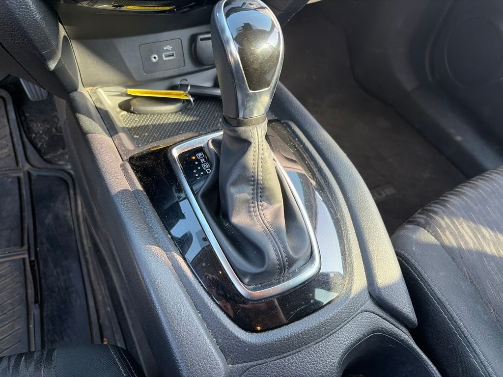 Used 2019 Pearl White Nissan SV image 23