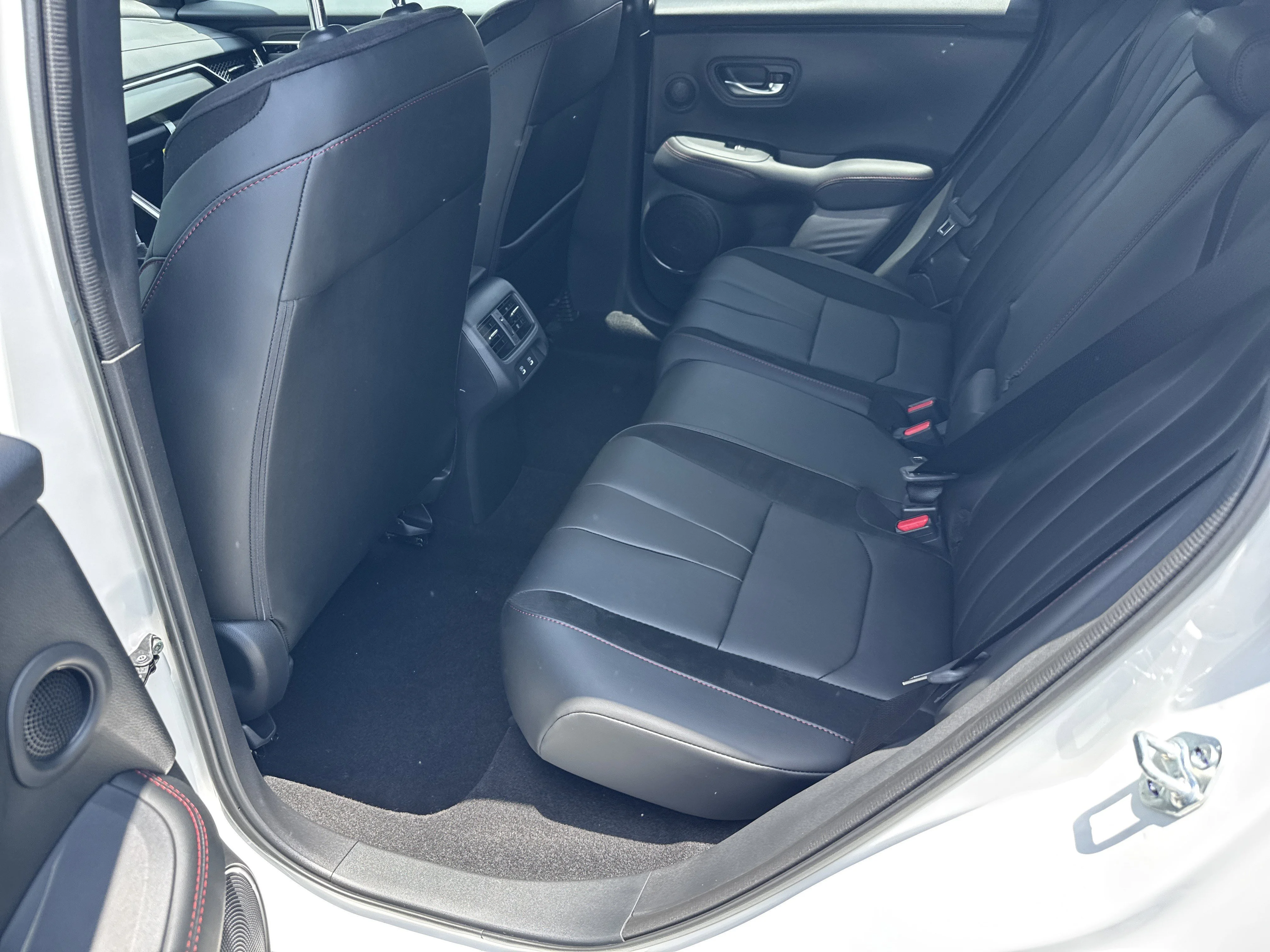 New 2026 Platinum White Pearl Acura w/A-Spec Package image 22