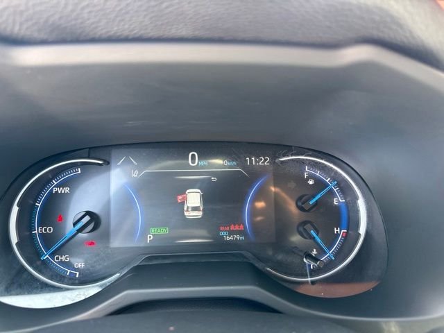 2025 Toyota RAV4 LE - Photo 24