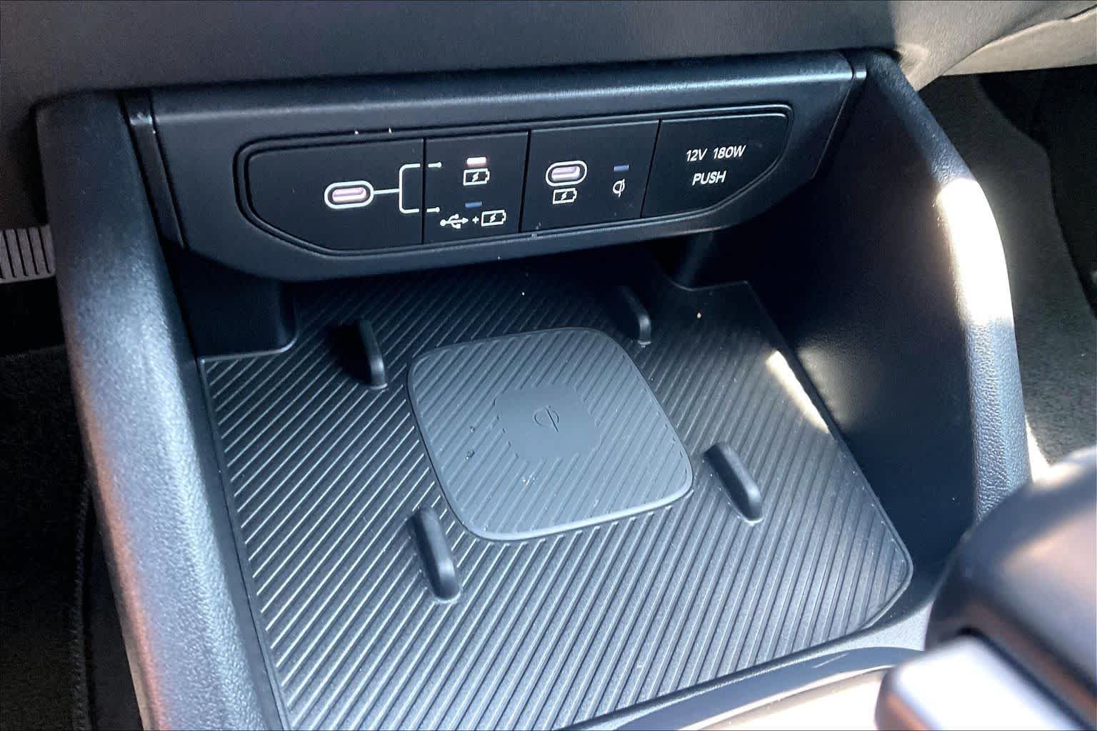 Used 2025 Interstellar Gray Kia EX image 31