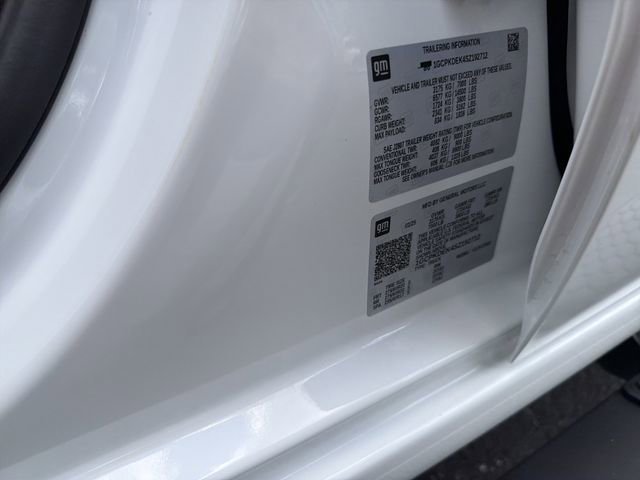 Used 2025 Summit White Chevrolet LT image 34