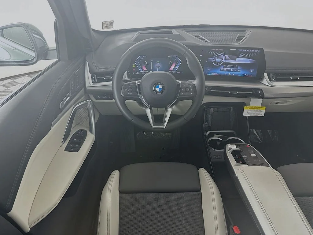 Used 2026 Green Metallic BMW xDrive28i image 25