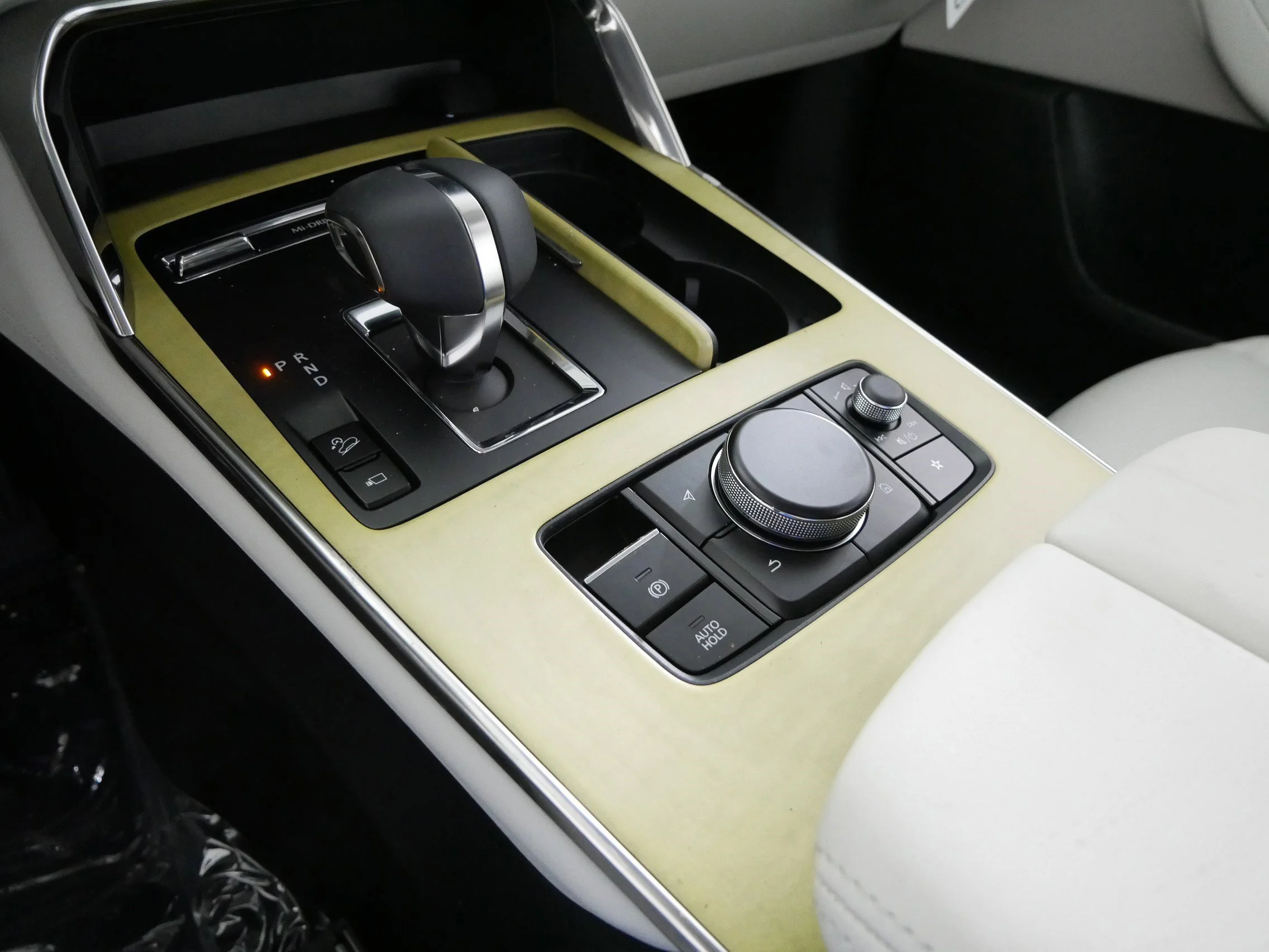 New 2026 Rhodium White Premium Mazda S Premium Plus image 6