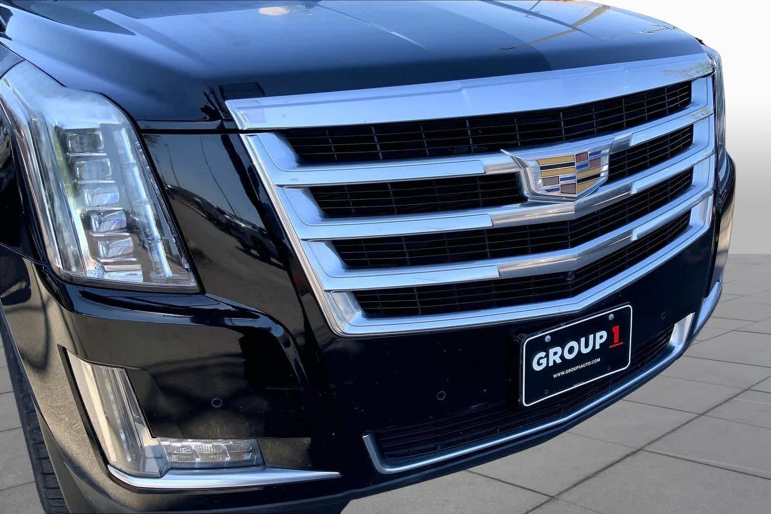 Used 2016 Black Raven Cadillac Standard image 29