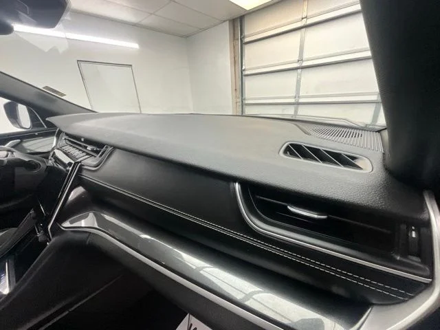 Used 2023 Gray Jeep Altitude image 14