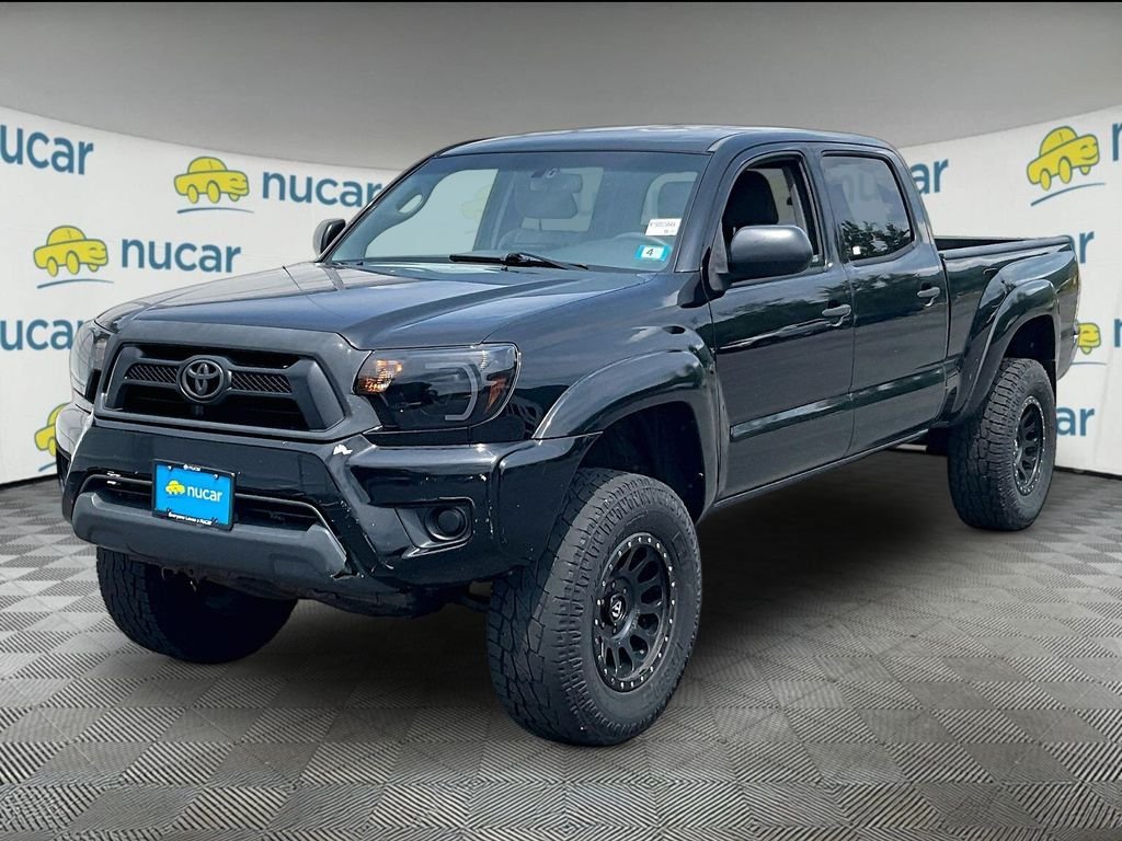Used 2013 Black Toyota Base image 3
