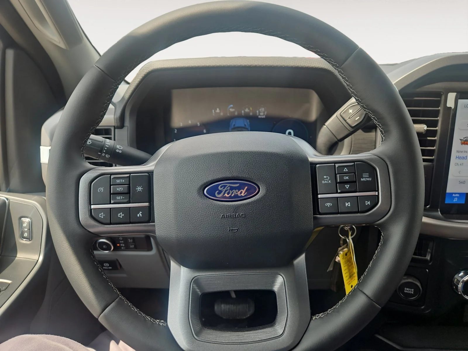 New 2026 Marsh Gray Ford XLT image 11