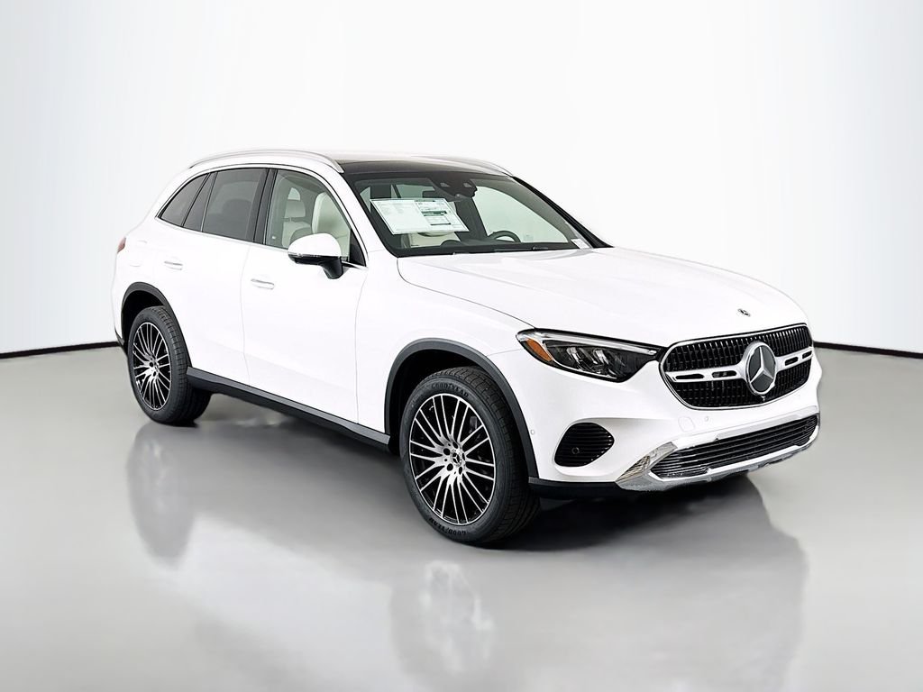 New 2026 MANUFAKTUR Moonlight White Metallic Mercedes-Benz GLC 300 image 1