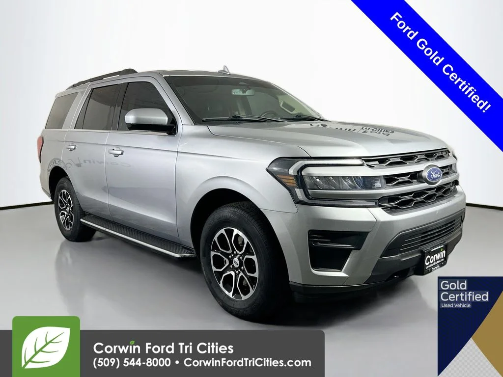 Certified Used 2022 Silver Metallic Ford XLT image 1