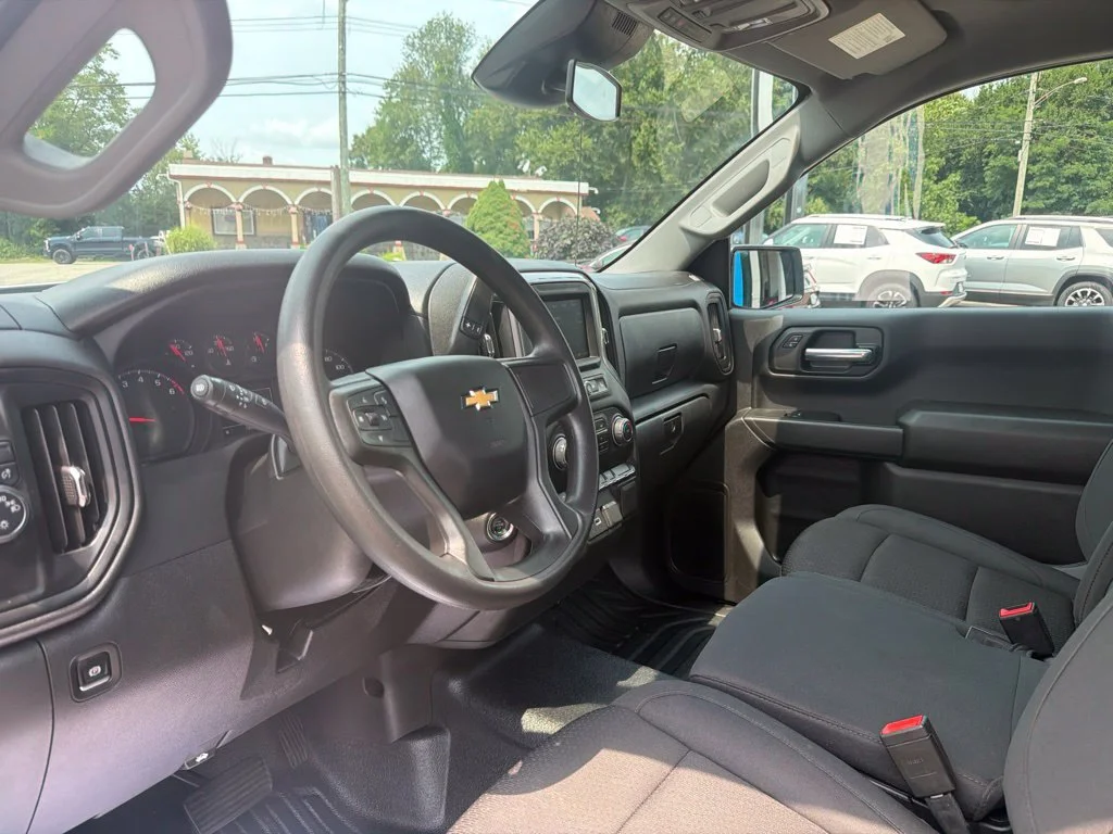 Certified Used 2025 Summit White Chevrolet WT image 56