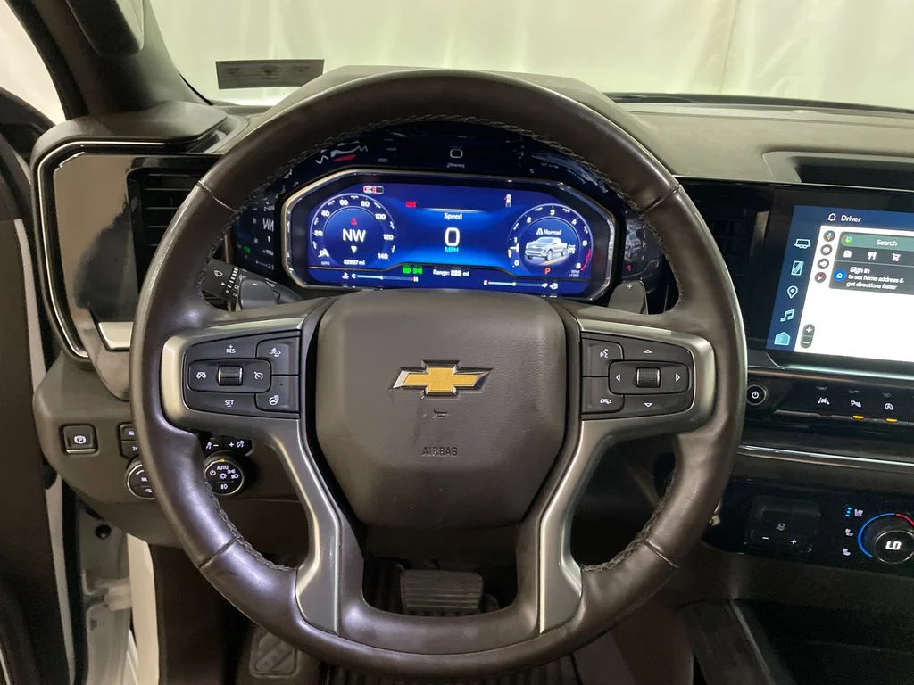 Used 2024 Iridescent Pearl Tricoat Chevrolet LTZ image 13