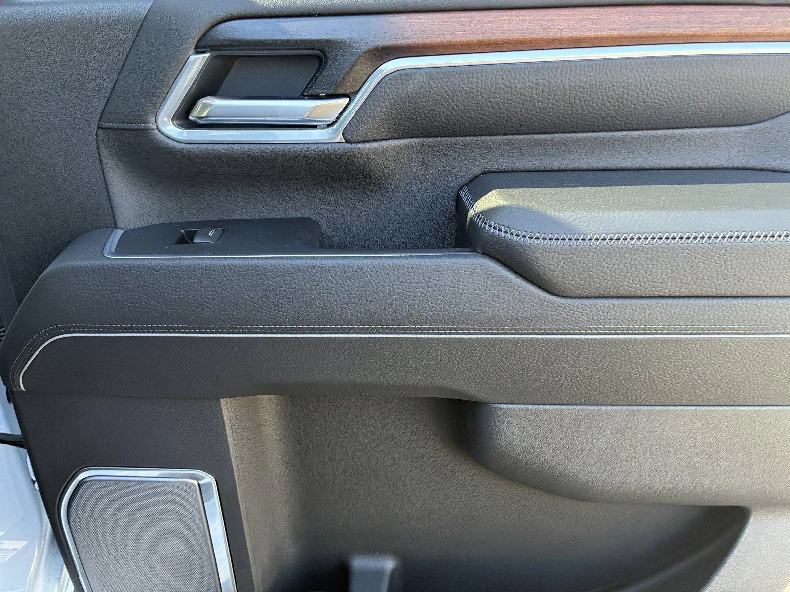 2026 GMC Sierra 2500HD Denali - Photo 12