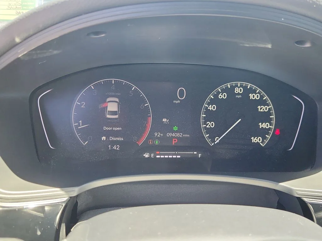 Used 2025 White Honda LX image 17