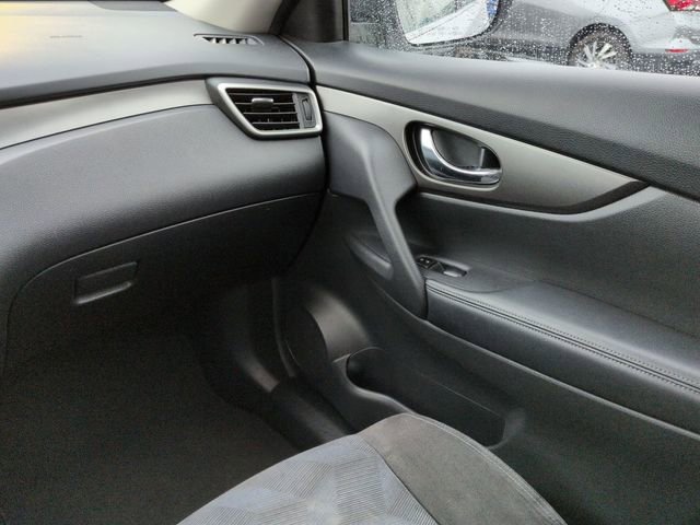 Used 2015 Gun Metallic [gray] Nissan S image 17