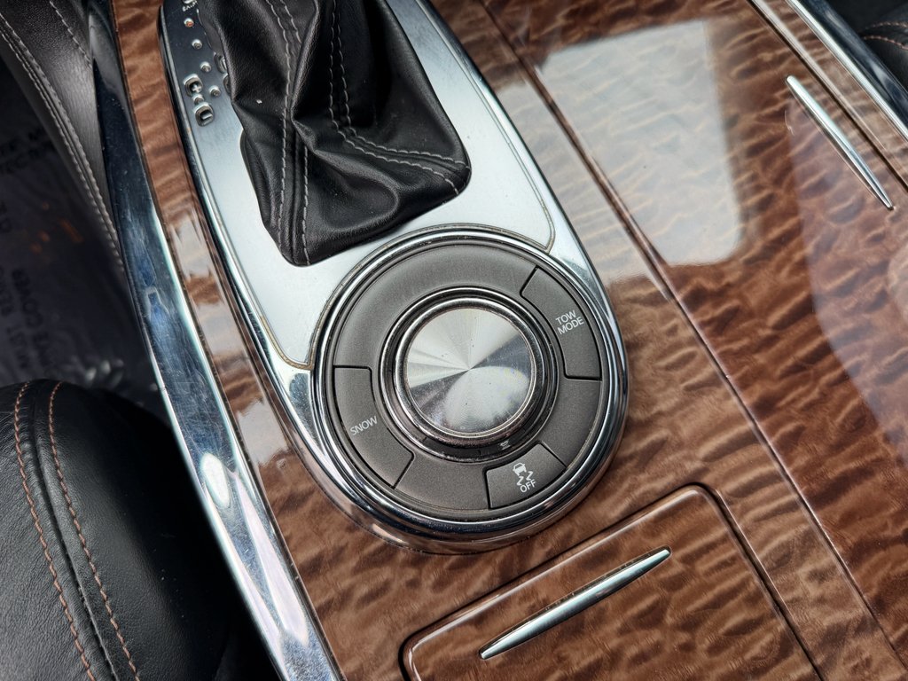 Used 2019 Super Black Nissan SL image 23
