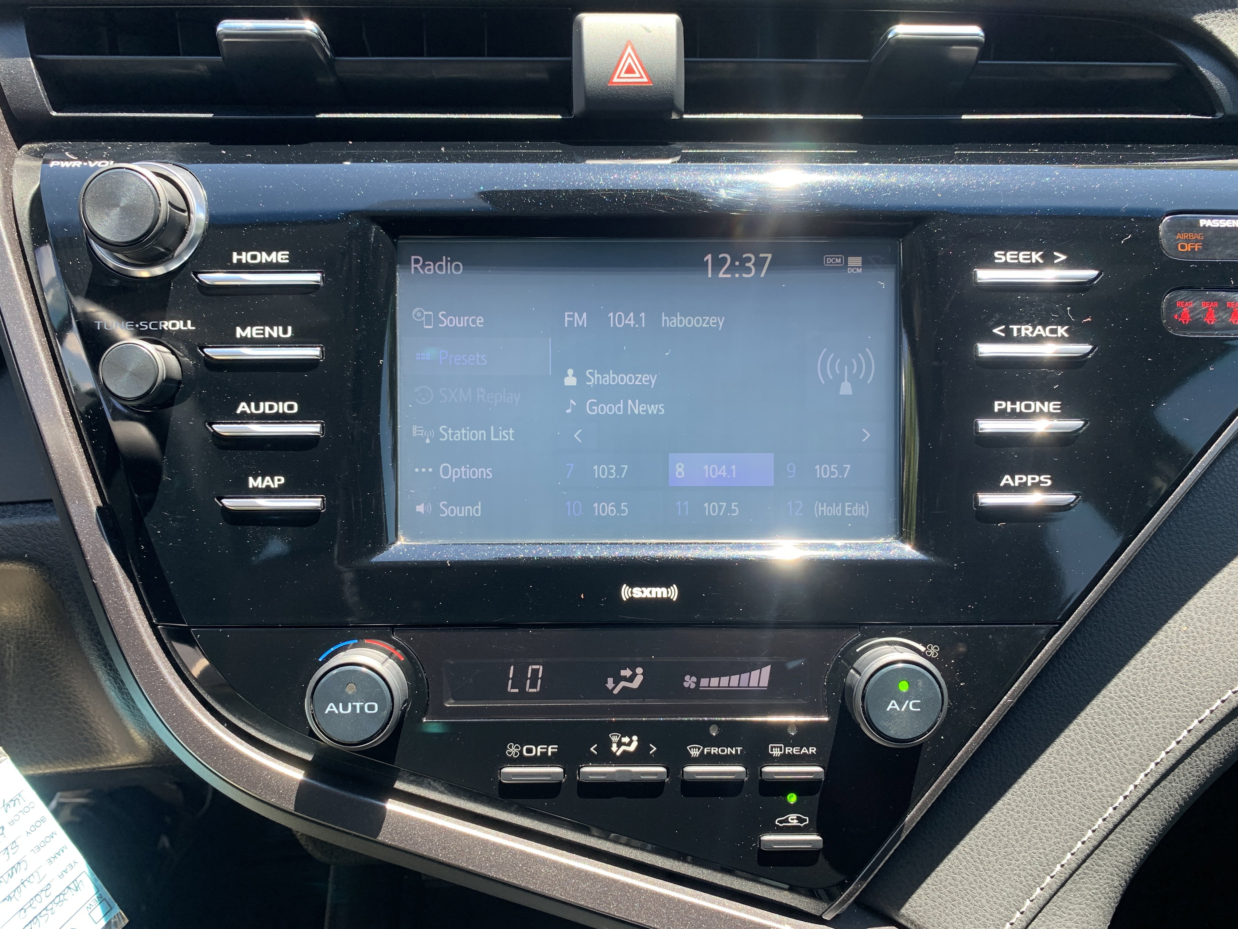 Used 2020 Midnight Black Metallic Toyota SE image 15