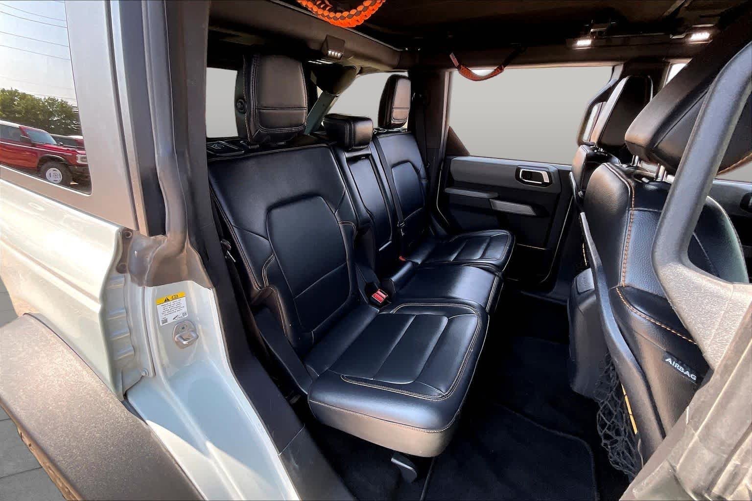 Used 2023 Cactus Gray Ford Badlands image 18
