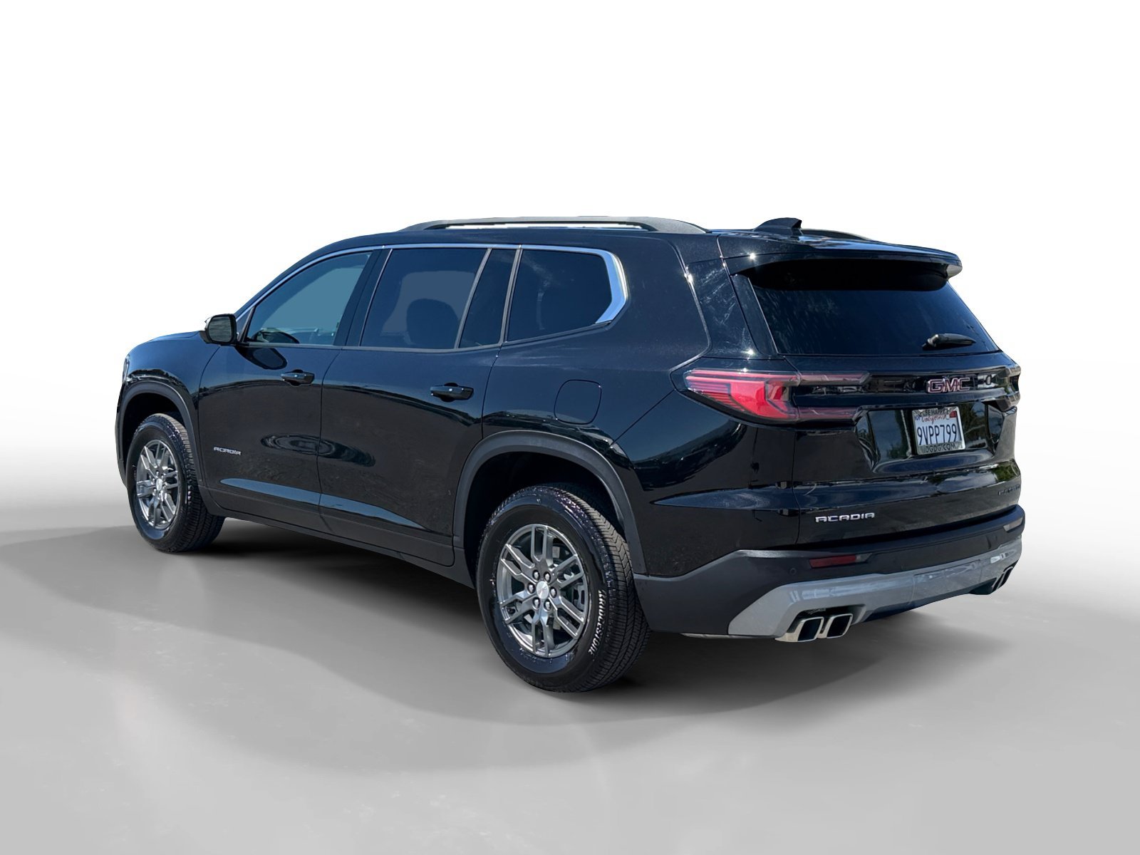 Used 2025 Ebony Twilight Metallic GMC Elevation image 3