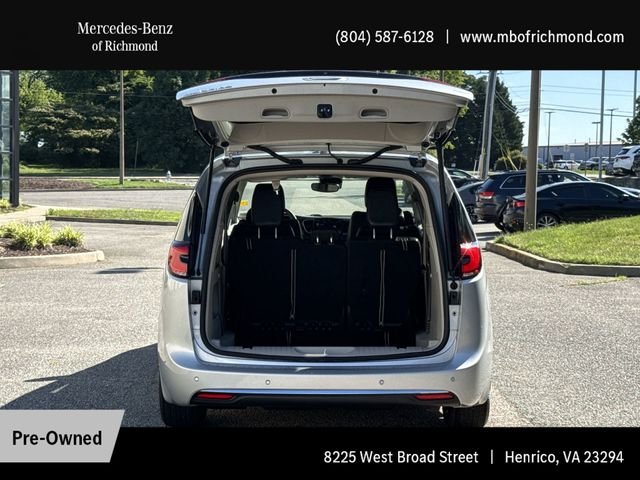 Used 2024 Silver Chrysler Touring L image 25