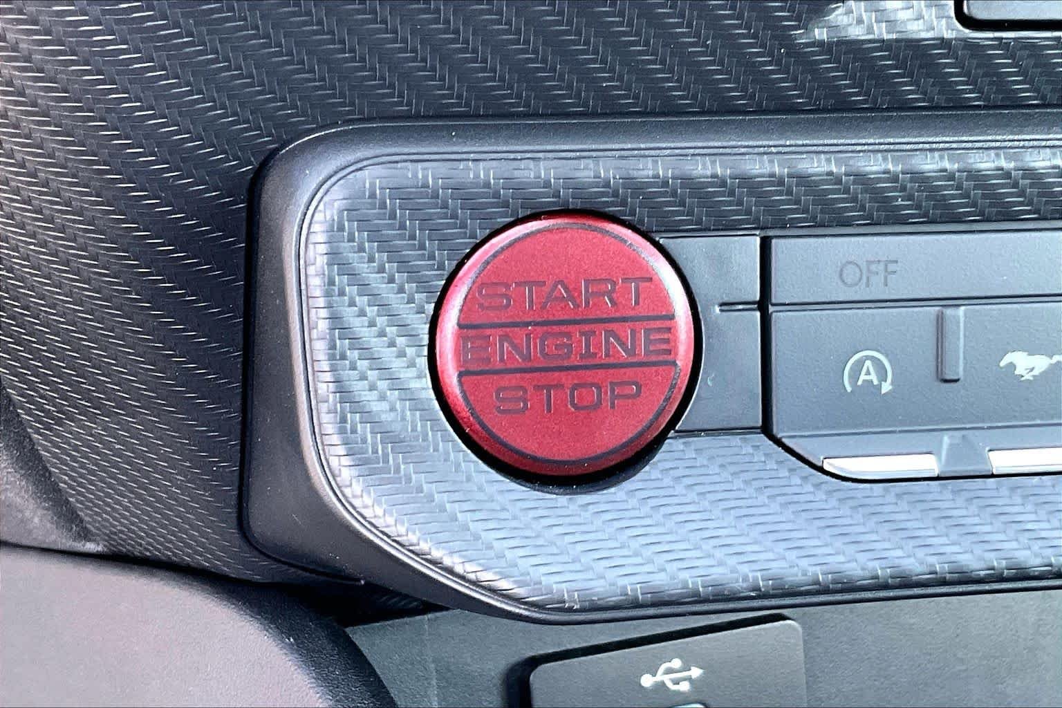 New 2026 Oxford White Ford EcoBoost® Fastback image 16