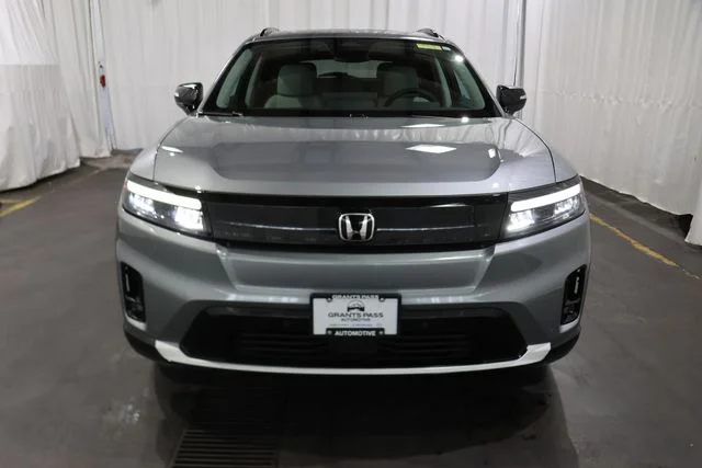 New 2026 Mercury Silver Metallic Honda Touring image 9