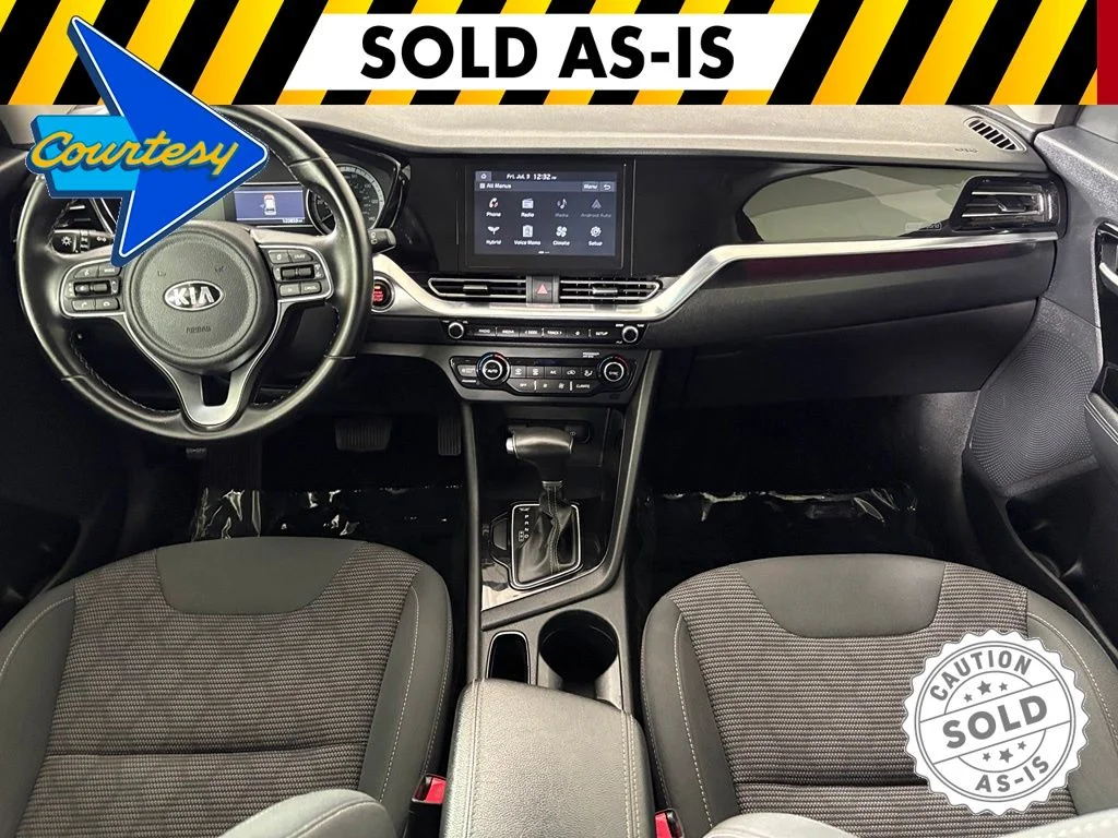 Used 2021 Red Kia LXS image 32