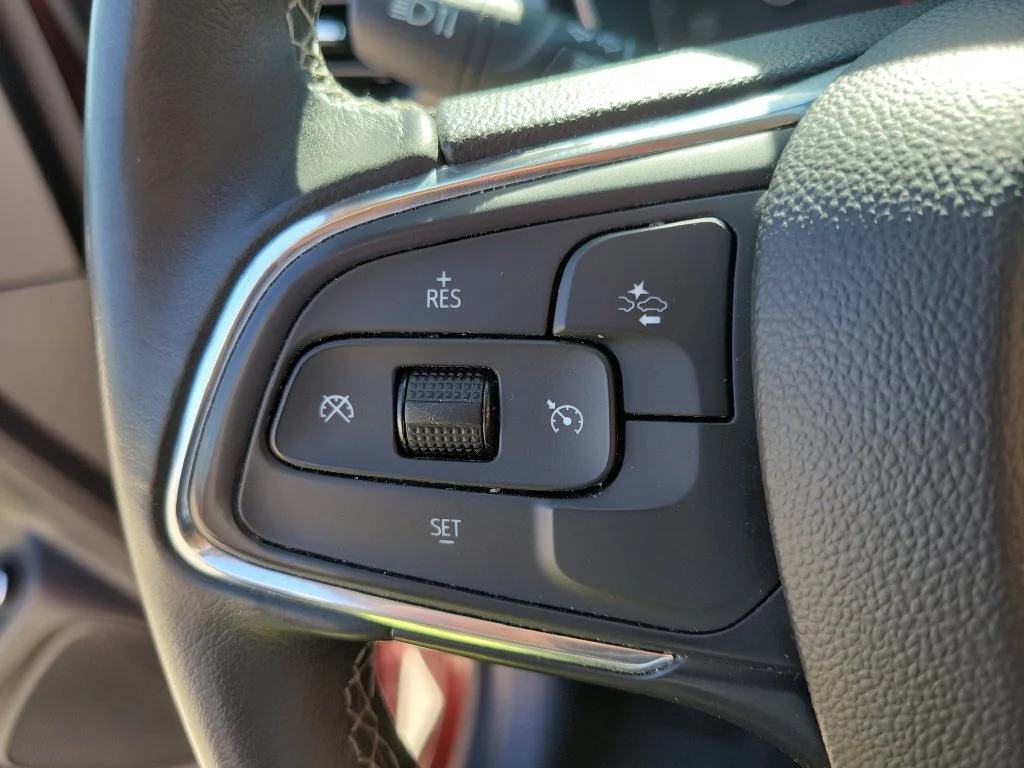 Used 2023 Red Buick Select image 23