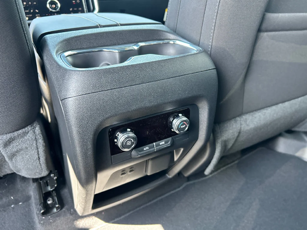 2026 GMC Acadia Elevation - Photo 30