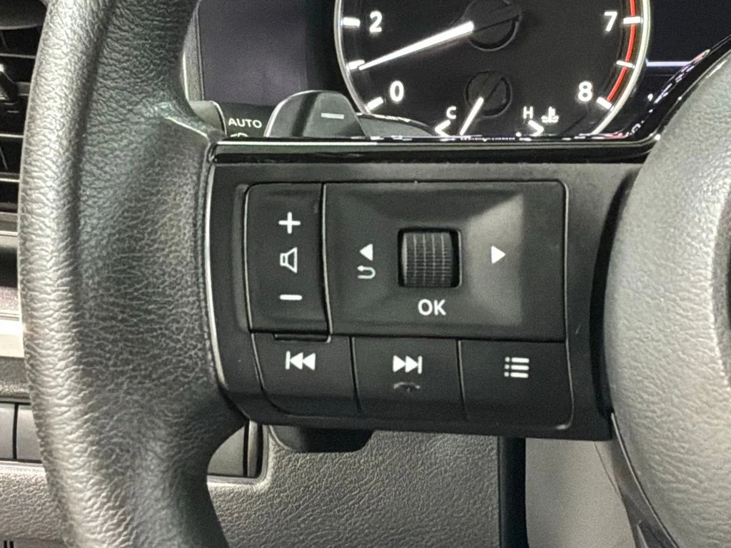 Used 2021 Gun Metallic Nissan SV image 9