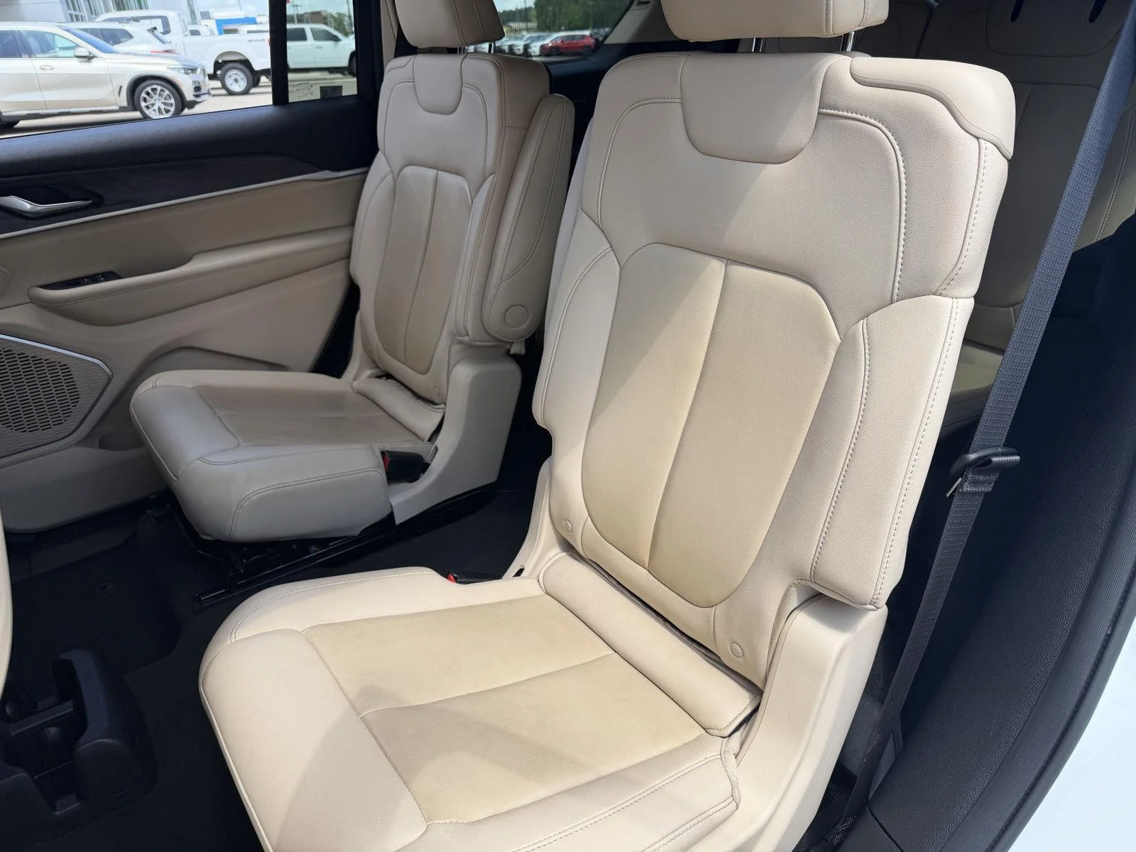 Used 2021 Bright White Clearcoat Jeep Limited image 18