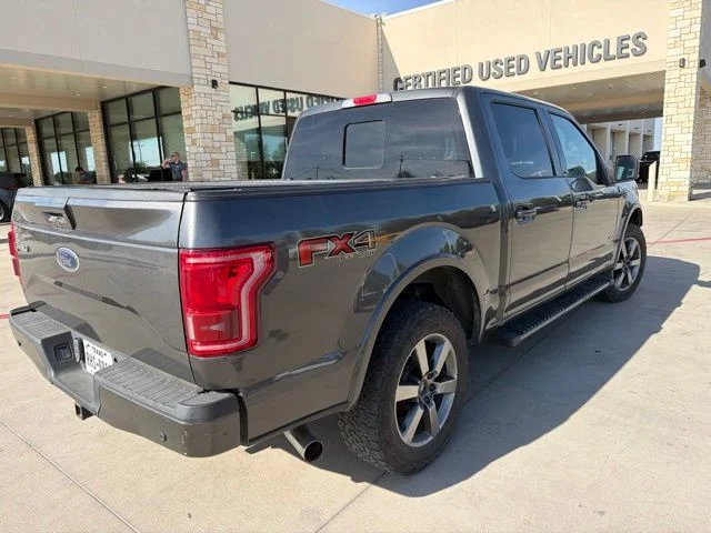 Used 2016 Magnetic Ford Lariat image 3