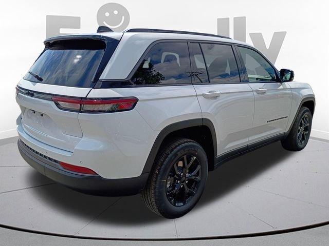 New 2026 Bright White Clearcoat Jeep Altitude image 5