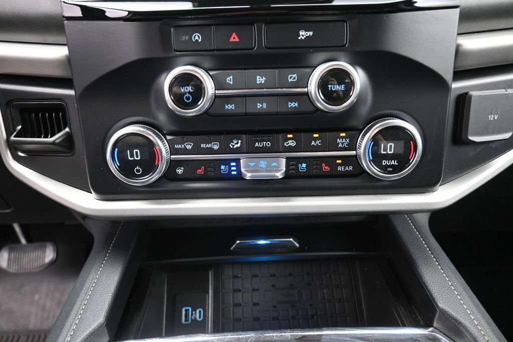Used 2024 Gray Ford XLT image 9