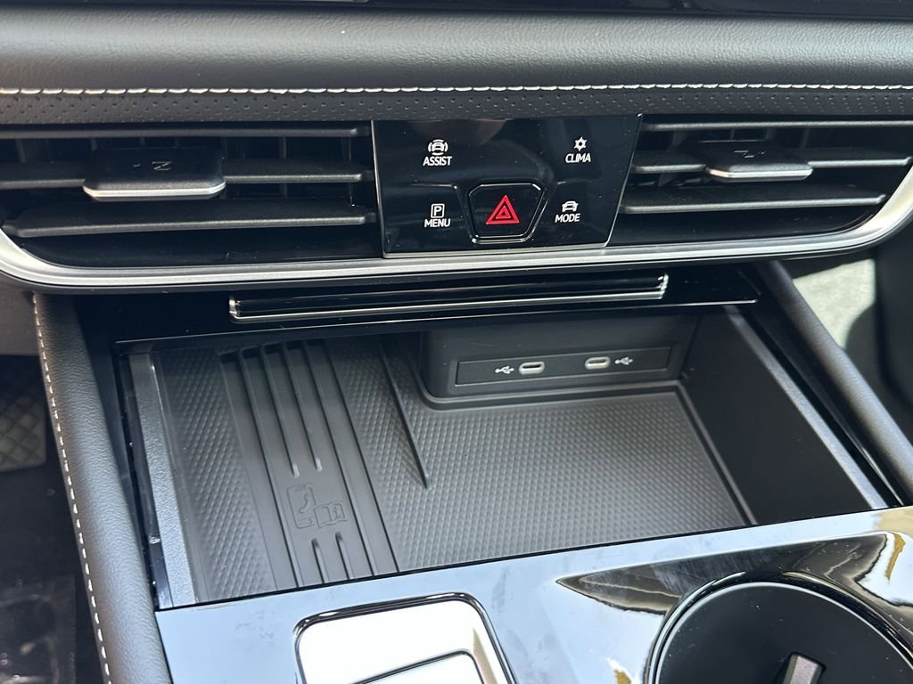 New 2026 Black Volkswagen 2.0T SE w/Technology image 26