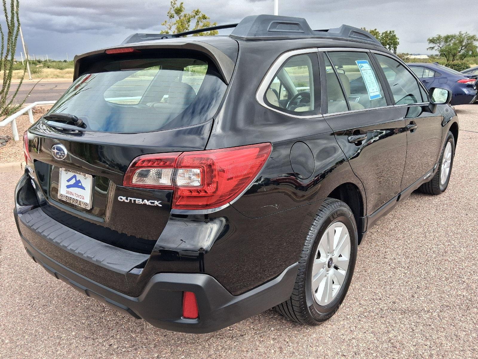 Used 2018 Crystal Black Silica Subaru 2.5i image 5