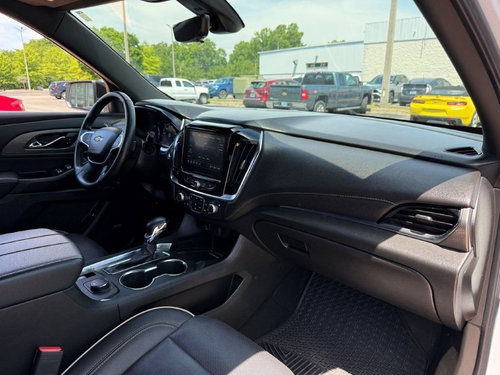 Used 2023 Summit White Chevrolet Premier image 24
