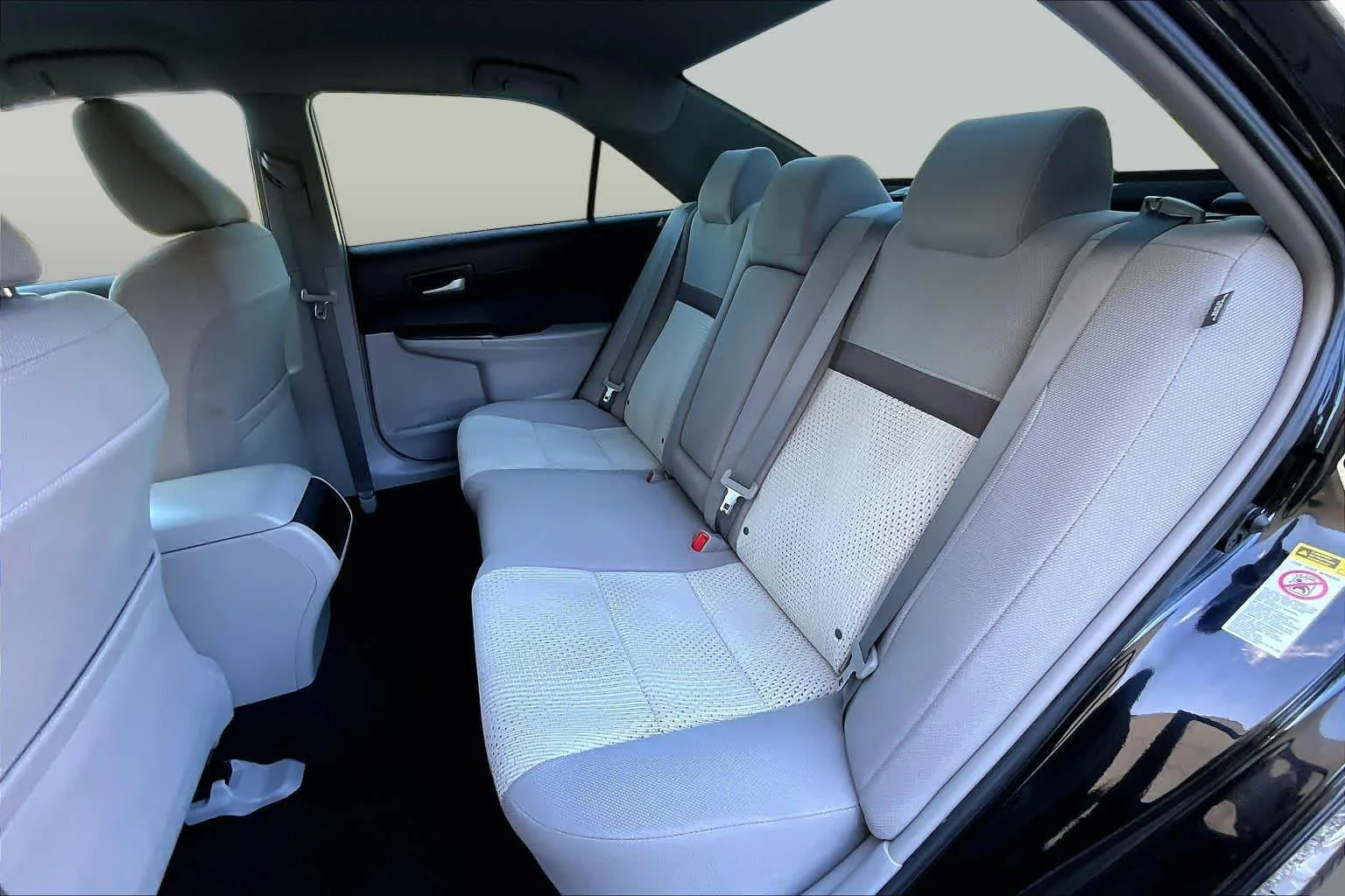 Used 2014 Attitude Black Metallic Toyota LE image 20