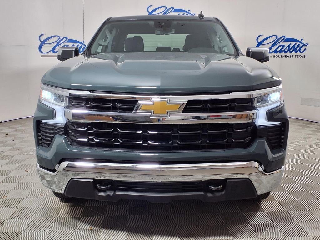 Used 2025 Cypress Gray Chevrolet LT image 5