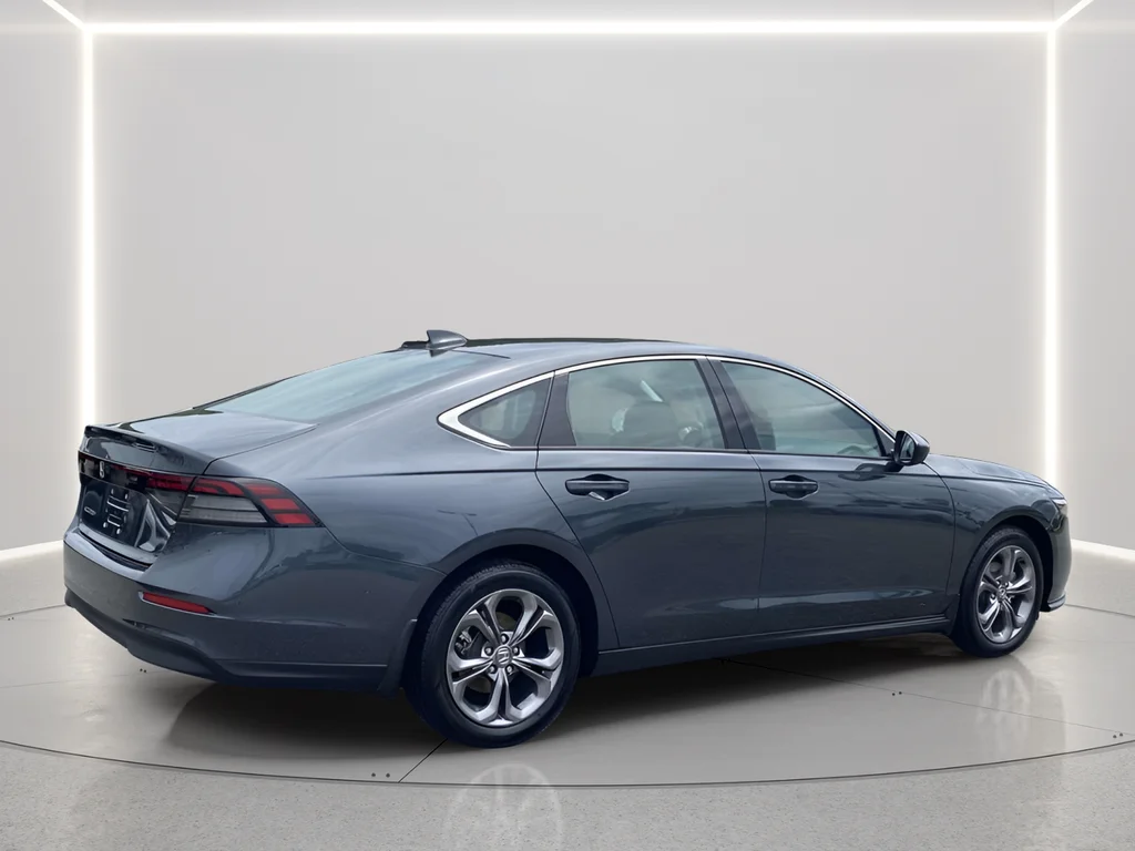 Used 2024 Gray Honda EX image 5