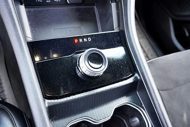 Used 2023 Black Jeep Altitude X image 32