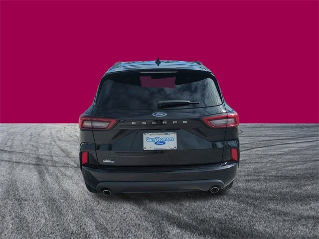 2024 Ford Escape ST-Line photo 4