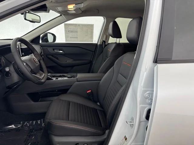 New 2026 Everest White Pearl TriCoat Nissan Rock Creek® image 21