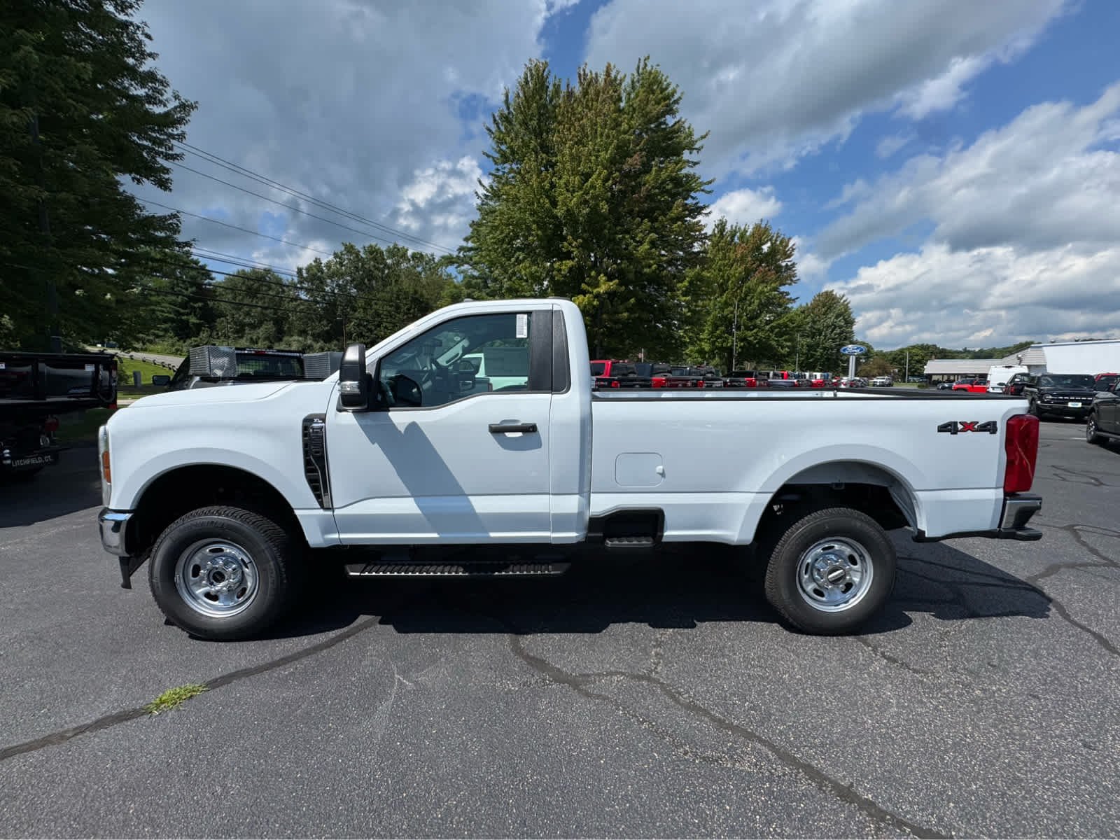 New 2026 Oxford White Ford XL image 2