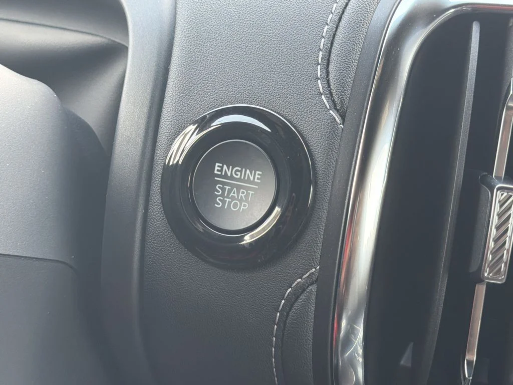 New 2026 Black Ford Platinum image 31