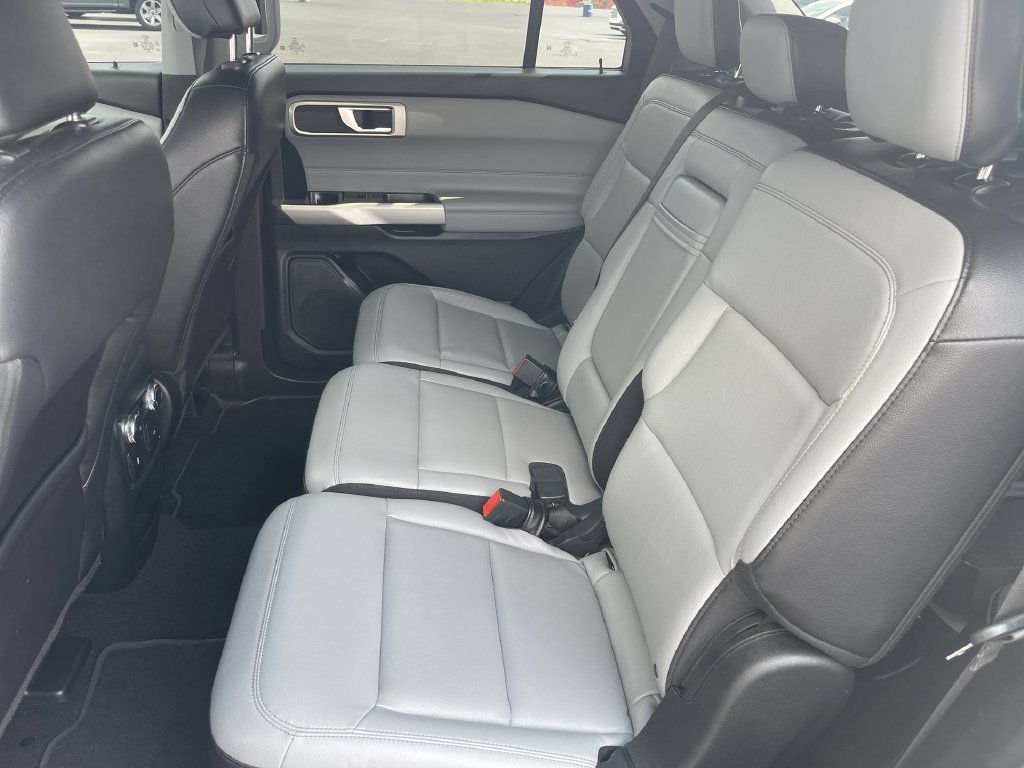 Used 2021 Silver Ford XLT image 22